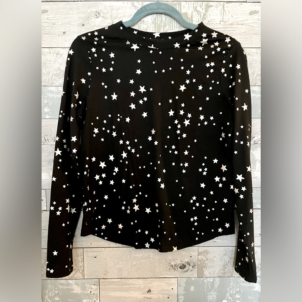 Long Sleeve Star Shirt.  Size XS. Like new used condition. LOVE this fun shirt!